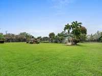 House 2942508974
