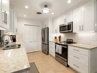 House 2945454778