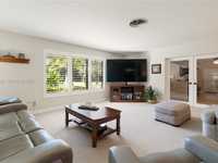 House 2945454781