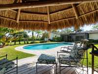 House 2945454877