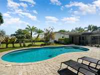 House 2945454880