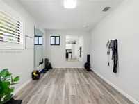 House 2945454886