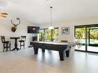 House 2945454893