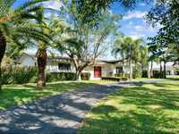House 2945454749