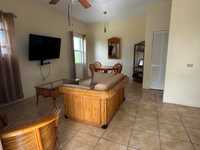 House 2945668018