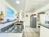 House 2946905522