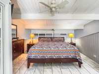 House 2946905613