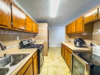 House 2948880550