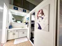 House 2995930972