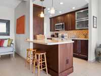 House 2951940431