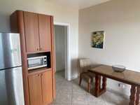 House 2951943025