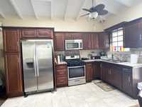 House 2951945685