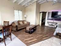 House 2951946004
