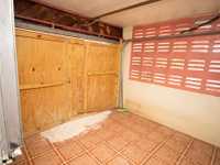 House 2953704580