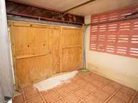 House 2953704604