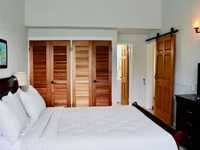 House 2953706812