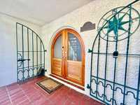 House 2955555724