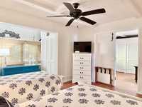 House 2955556921