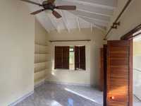 House 2959131998