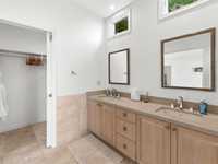 House 2962215790