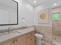 House 2962216007
