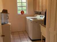 House 2963838778