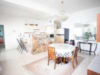 House 2965927978
