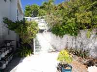 House 2965927879