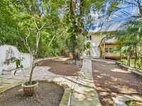House 2974726846