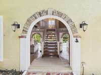 House 2974726731