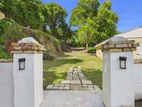 House 2974726899