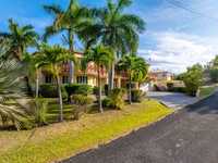 House 2978478019