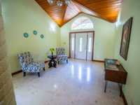 House 2978478094