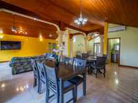 House 2978478118