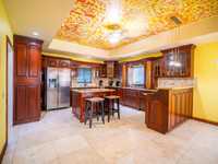 House 2978478123
