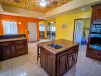 House 2978478162