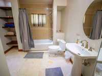House 2978478281