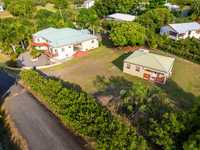 House 2978478043