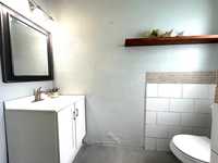 House 2980719640