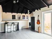 House 2984275320