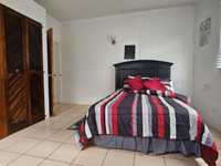 House 2984275541