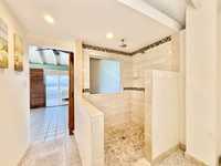 House 3005387063