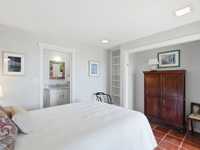 House 2990831698