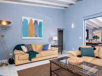 House 2995934723