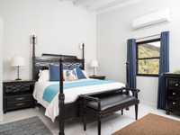 House 2995934738