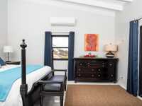 House 2995934742