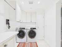 House 3007008701