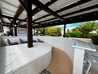 House 3005394071