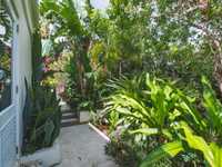 House 3010690574