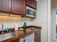 House 3010691860